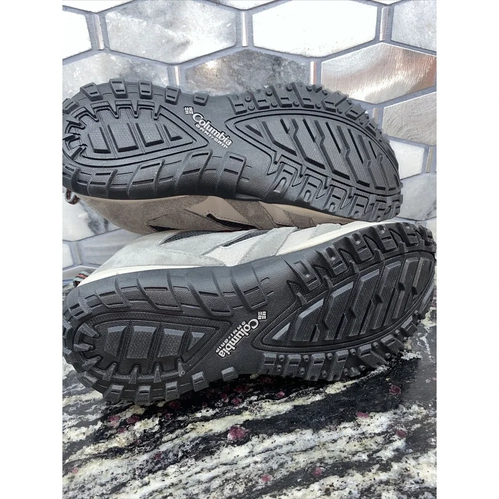 Columbia Youth‎ Redmond Waterproof Hiking Shoe, Black/Flame, sz 5